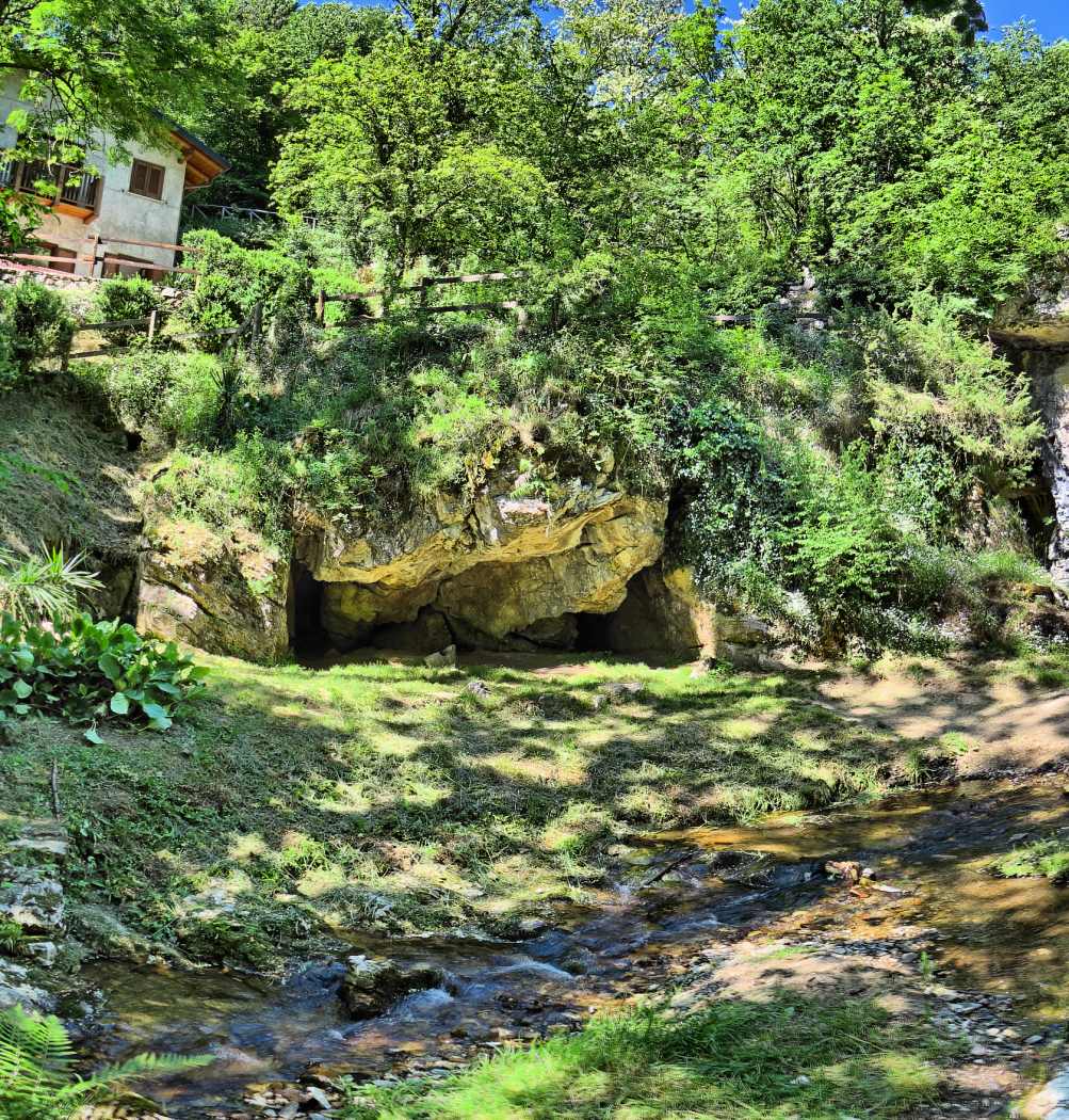 Il Giardino delle Grotte di Ara